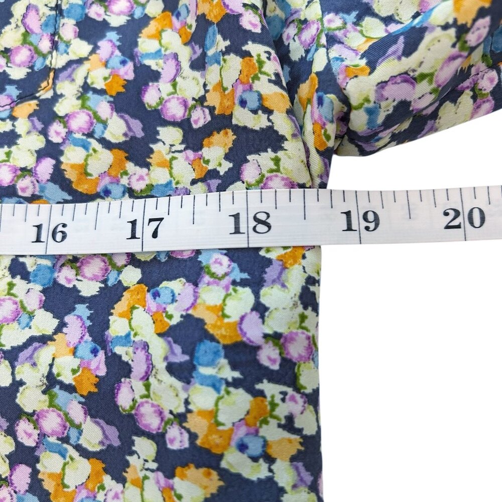 ELIZABETH & JAMES Floral Silk top Large - Picture 13 of 16